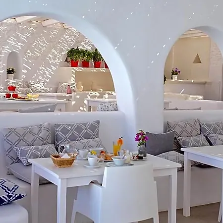 Hotel Apsenti Couples Only 4*