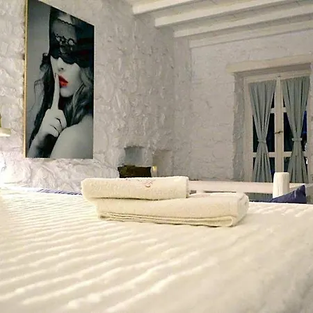 Hotel Apsenti Couples Only